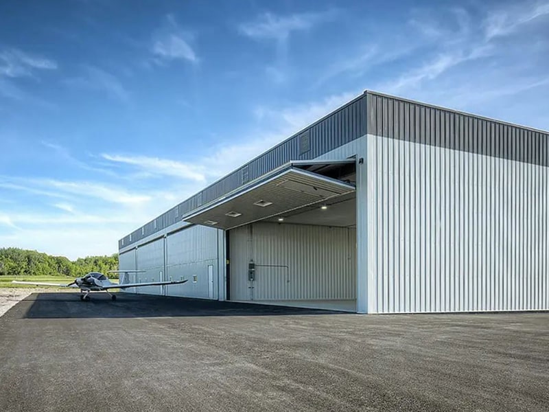 Hangar rental - CYNB